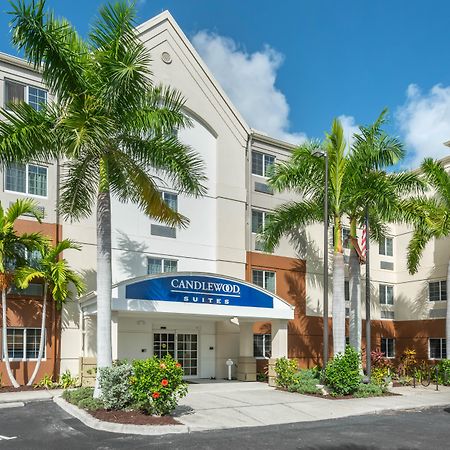 Candlewood Suites Fort Myers/Sanibel Gateway By Ihg Екстер'єр фото