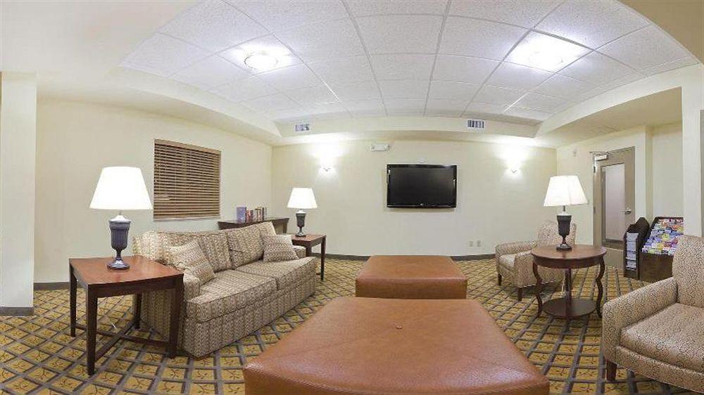 Candlewood Suites Fort Myers/Sanibel Gateway By Ihg Екстер'єр фото