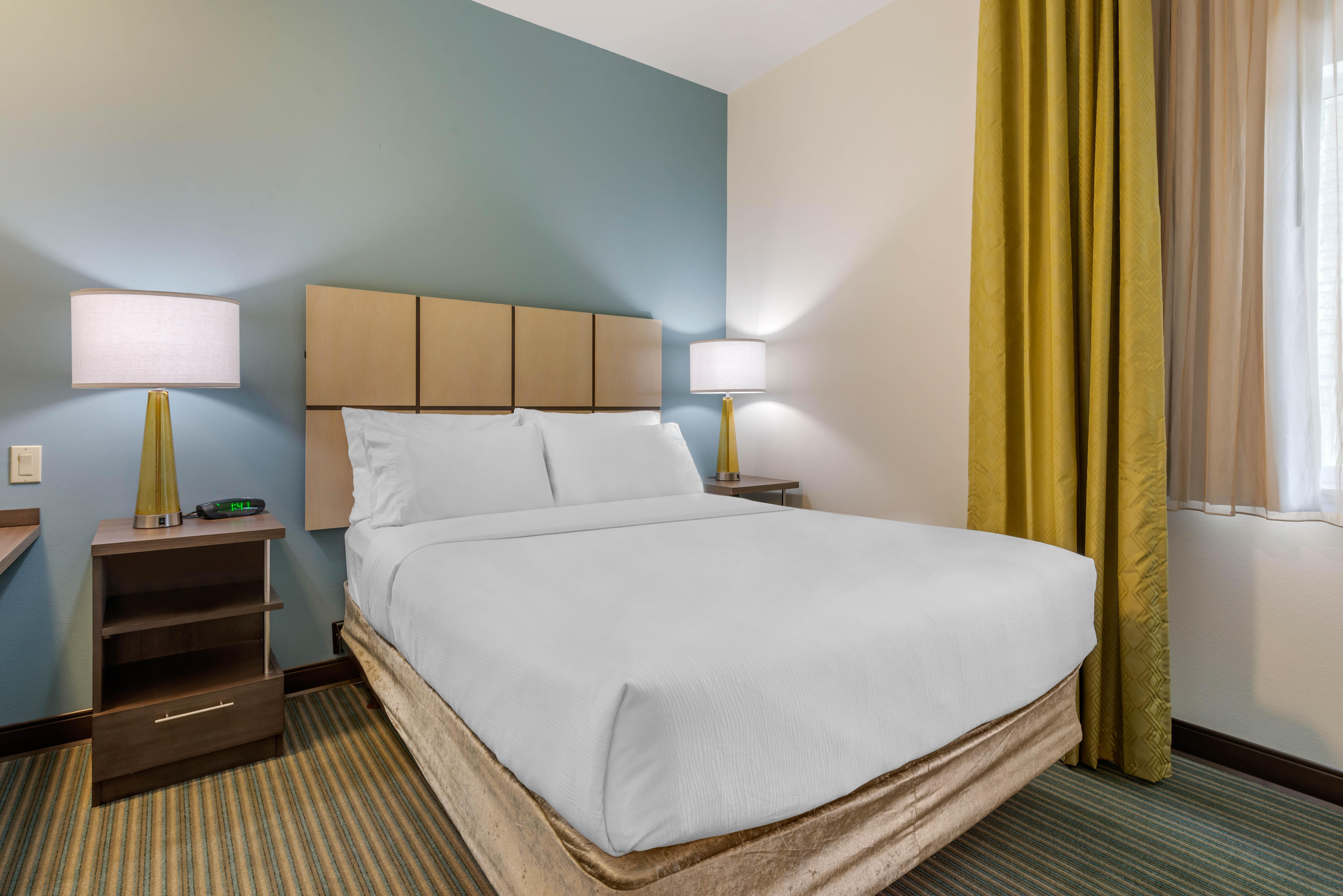 Candlewood Suites Fort Myers/Sanibel Gateway By Ihg Екстер'єр фото