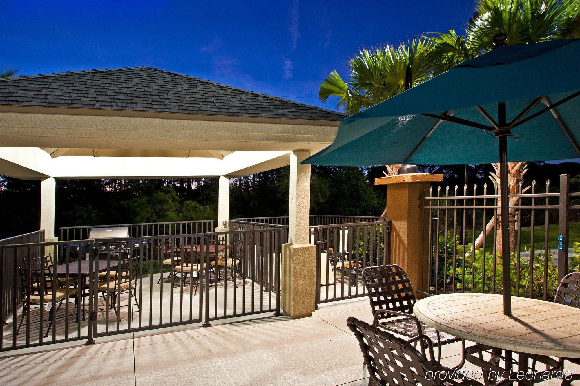 Candlewood Suites Fort Myers/Sanibel Gateway By Ihg Ресторан фото