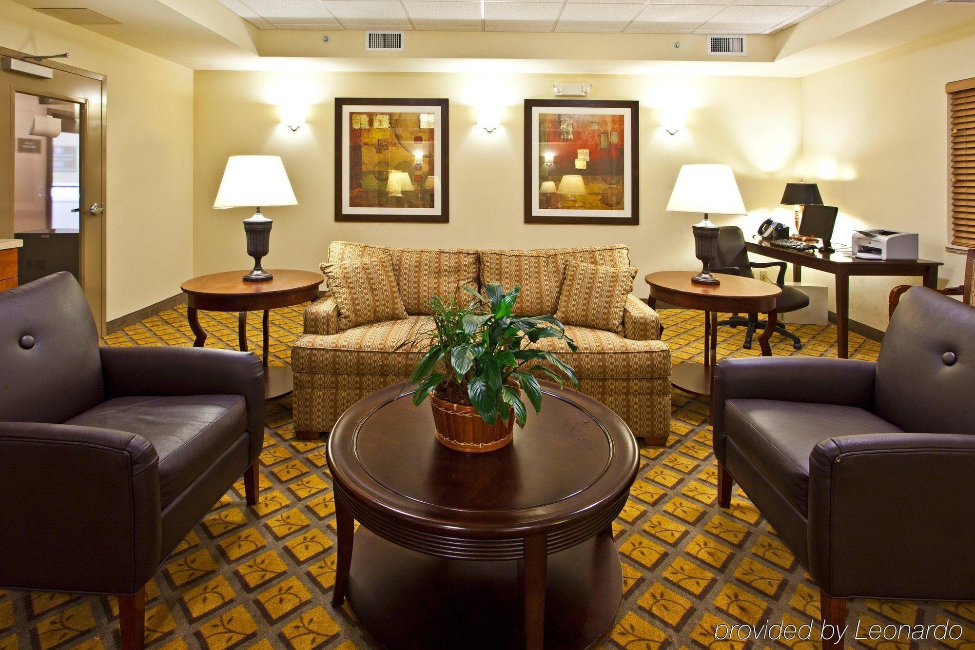 Candlewood Suites Fort Myers/Sanibel Gateway By Ihg Інтер'єр фото