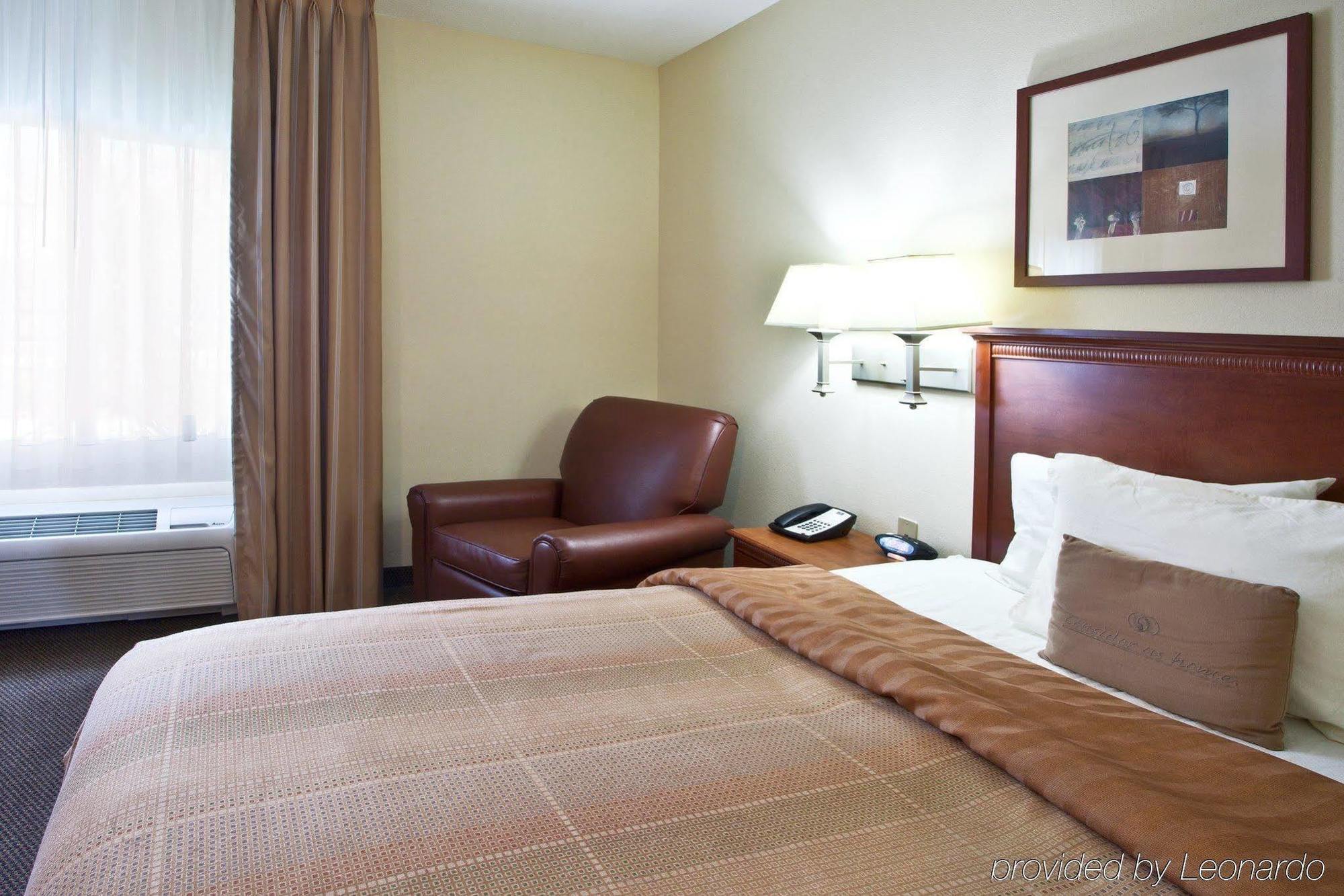 Candlewood Suites Fort Myers/Sanibel Gateway By Ihg Номер фото