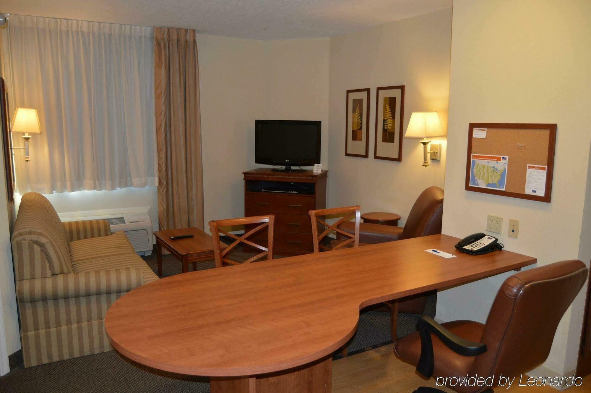 Candlewood Suites Fort Myers/Sanibel Gateway By Ihg Екстер'єр фото